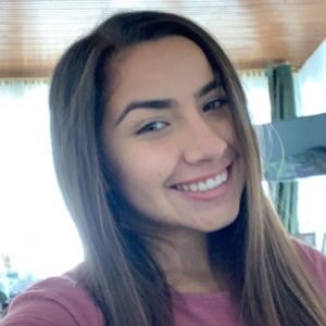 Meet your Posher, Daniela